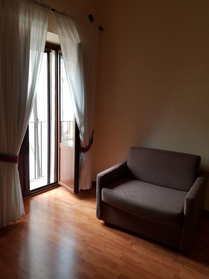 B&B La Piazzetta Paola Exterior foto